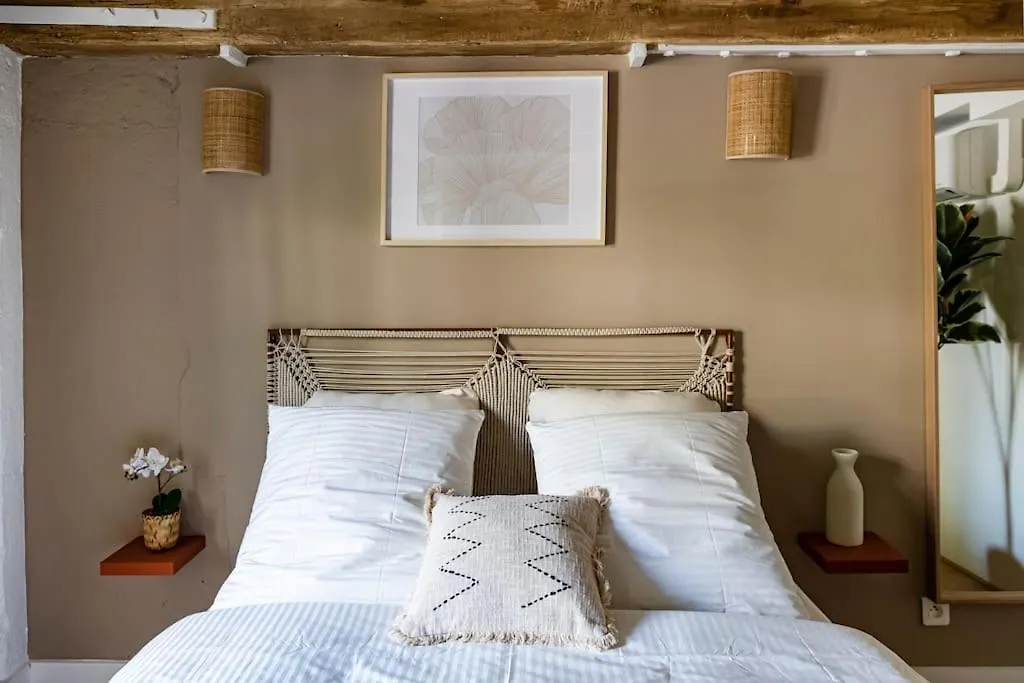Le Nid Apartment Paris